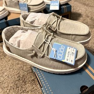 Hey Dudes, Girls, Size Y2/L3, Brand New In Box, Linen Beige